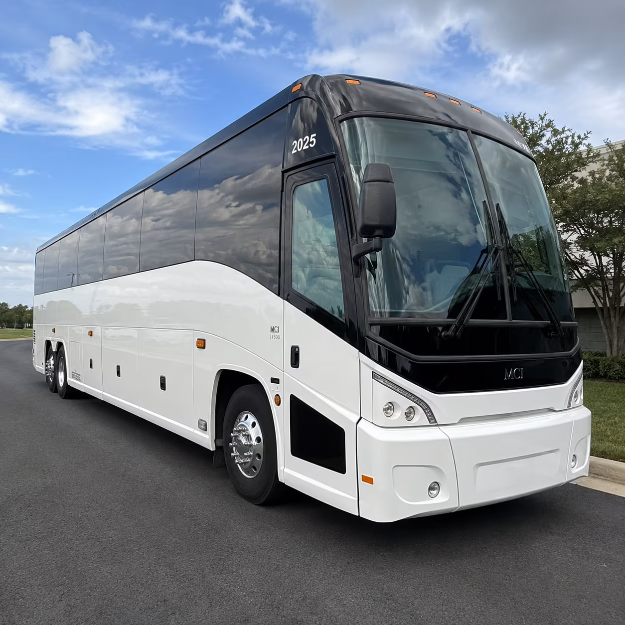 corporate event shuttles at the irving convention center at las colinas